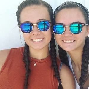 Meet your Posher, Kelley